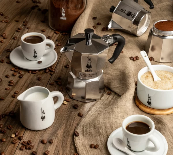 Bialetti Italien Moka Express Espressokocher 6 Tassen 3
