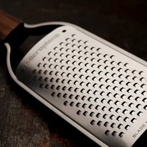 Käsereiben & Käsehobel Microplane Master Reibe Grob Walnussholz 9