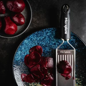 Microplane Gourmet Profi-Gemüsehobel Schwarz 13