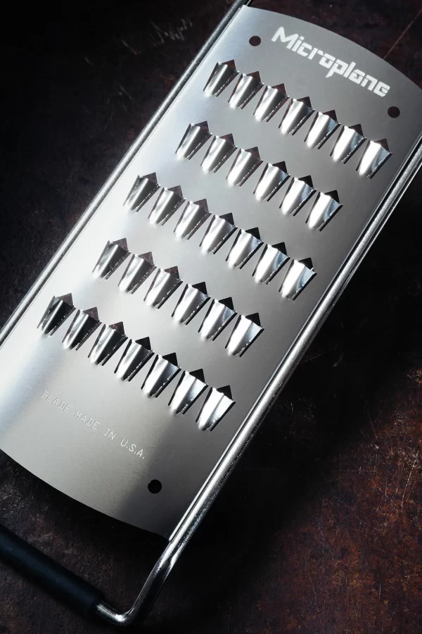 Microplane Gourmet Reibe Julienne Fein Schwarz 6