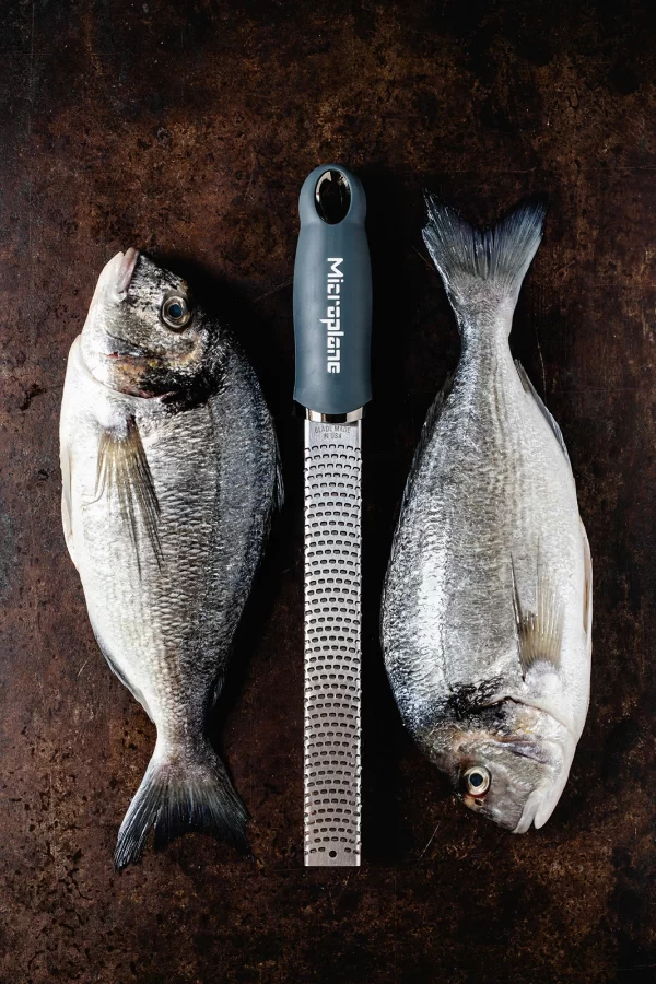 Zesterreiben & Zestenreißer Microplane Premium Classic Reibe Zester Anthrazit Grau 3