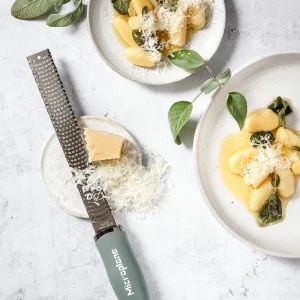 Zesterreiben & Zestenreißer Microplane Premium Classic Reibe Zester Eukalyptus Grün 10
