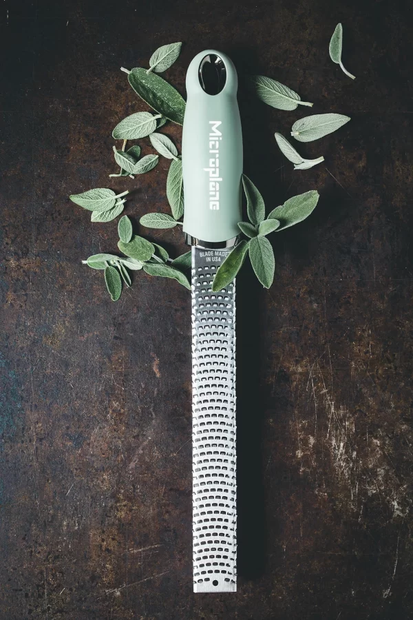 Zesterreiben & Zestenreißer Microplane Premium Classic Reibe Zester Salbei Grün 7
