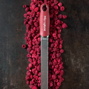 Zesterreiben & Zestenreißer Microplane Premium Classic Reibe Zester Granatapfelrot 16